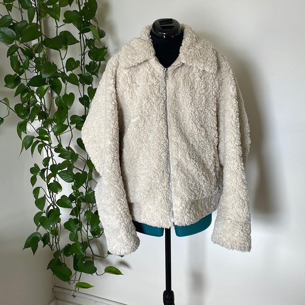[ZARA] OVERSIZED FAUX SHEARLING COAT